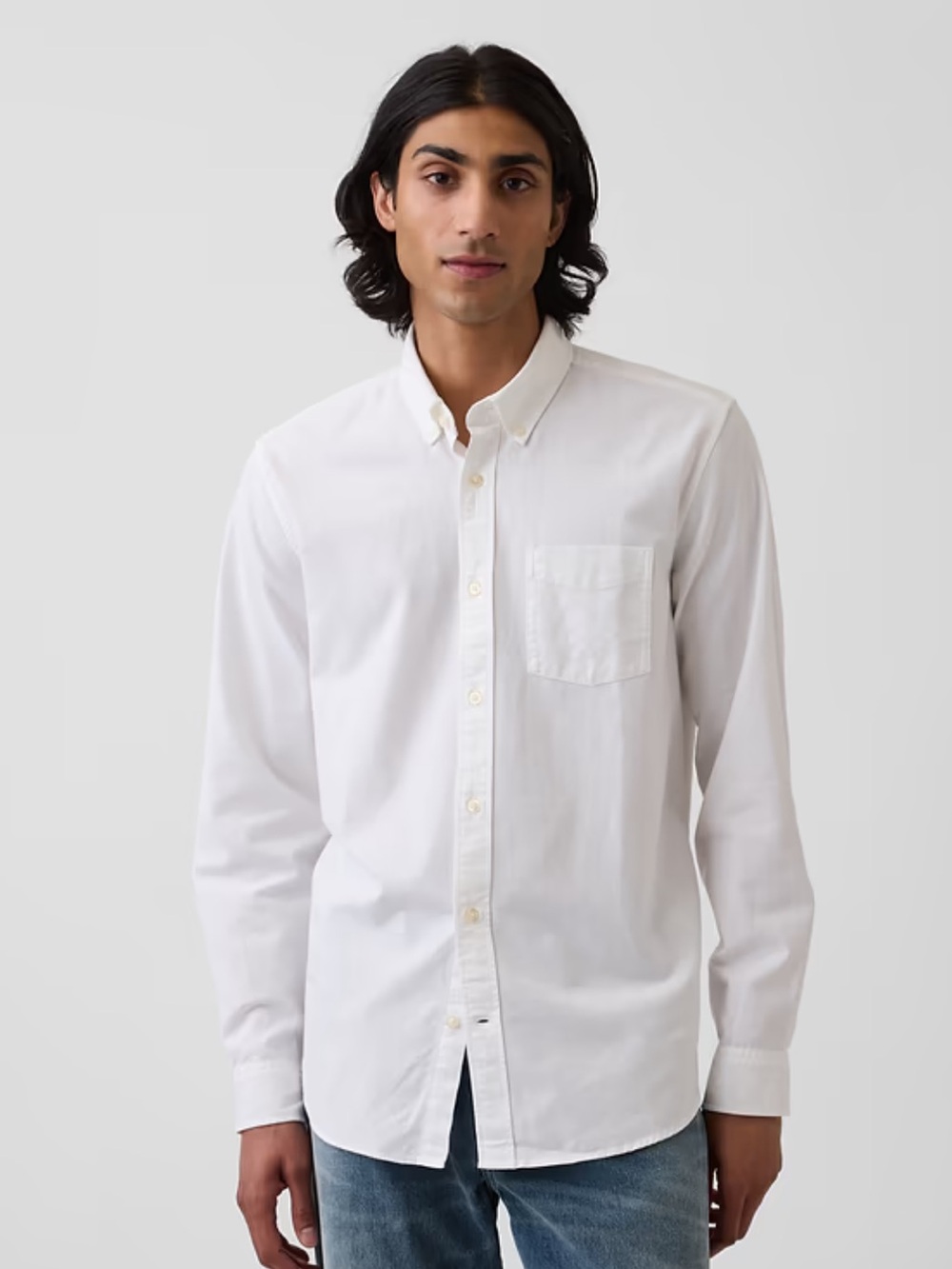GAP Men’s White Button-Down Oxford Shirt